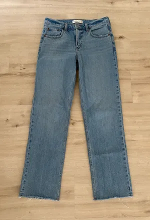 Abercrombie 90s Straight Jeans thumbnail 1