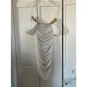 Elliatt BodyCon Ivory Ruched Draped Midi Dress size S thumbnail 8