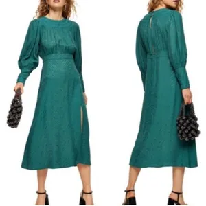 Topshop - Fallen Long Sleeve Jacquard Midi Dress in Green thumbnail 8