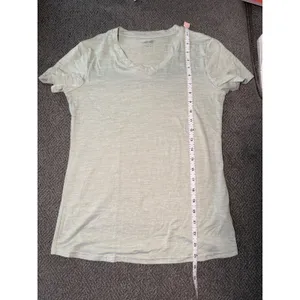 AVIA Womens Light Green V Neck Short Sleeve T Shirt Athletic‎ Top Size Small thumbnail 4