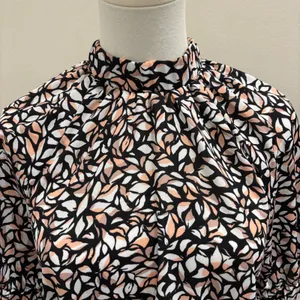 Evereve‎ Penny XS Mock Neck Puff Sleeve Leaf Print Blouse Black Pink Preppy Work thumbnail 5