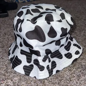 🤩4/$15🥳 cow print bucket hat thumbnail 1