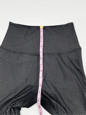 Beyond Yoga Spot On High Waisted Midi Leggings Size Medium Black Metallic Foil thumbnail 11