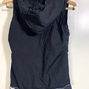 Fabletics S hooded vest elastic waist nylon thumbnail 6