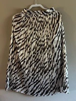 🖤 Lumière Abstract Zebra Pleated Satin Midi Skirt - Size S NWOT thumbnail 1