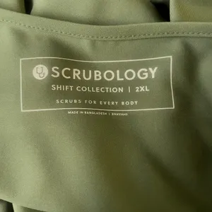 Scrubology Womans Scrub Top Size 2XL Olive Green Nurse Doctor‎ Medical Uniform thumbnail 7