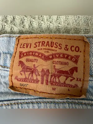 Levis 501 Original Denim Jean Shorts Womens Plus 18W Light Wash Distressed Jorts thumbnail 3