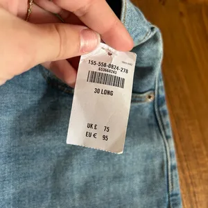 Abercrombie & Fitch the Ankle Straight Ultra High Rise Jeans thumbnail 4