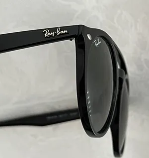 Ray-Ban Black Round Sunglasses thumbnail 6