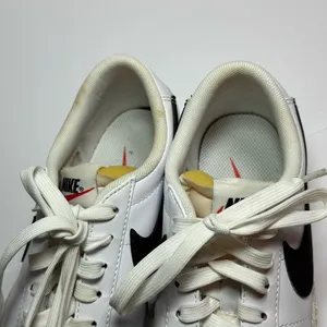 Nike Blazer Classic White and Black Low-Top Sneakers 7.5 thumbnail 6