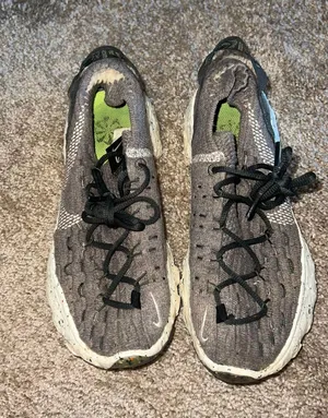 Nike Sneakers thumbnail 1