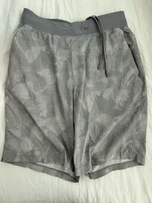Men’s Lululemon Shorts thumbnail 1
