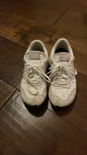 New balance 270s sneakers size 6.5 thumbnail 4