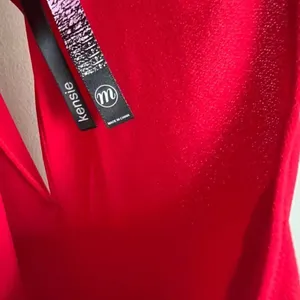 Kensie medium cold shoulder‎ red dress thumbnail 3