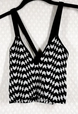 Free‎ People Intimately Black White Chevron Print Racerback Tank Top thumbnail 1