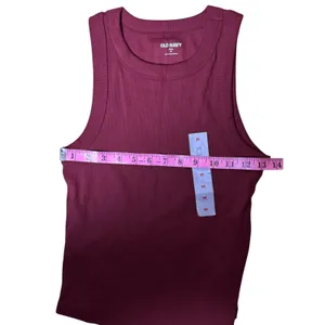 Old Navy Snug Fit Sleeveless Crop Top Maroon Color NWT Sz M thumbnail 9