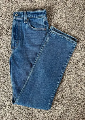 Abercrombie Jeans Ultra High-Rise 90s Straight thumbnail 1