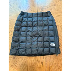 The North Face ThermoBall Eco Skirt Black Quilted Insulated Mini XS‎ thumbnail 2