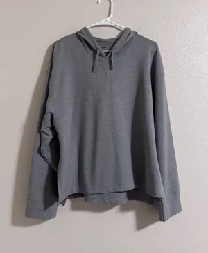 Nike Yoga Dri-FIT Light Gray Performance Top thumbnail 1