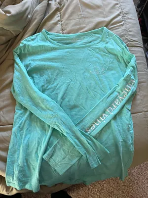 Vineyard Vines Long Sleeve thumbnail 1
