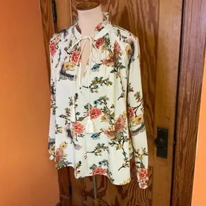 Entro Boho Floral Peasant Blouse Cream Bird Print Tassel Tie Top thumbnail 4