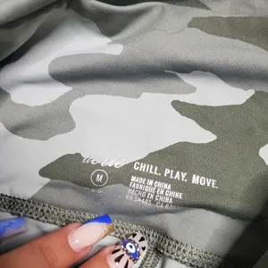 Aerie‎ Chill. Play. Move. Camo Green Leggings thumbnail 3