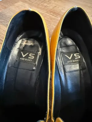 VS Vintage Yellow Patent Leather Chunky Heel Loafers Made in Italy Mod Retro 7 thumbnail 5