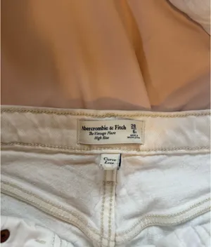 Abercrombie Vintage Flare High-Rise Jeans Curve Love thumbnail 2
