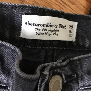 Abercrombie 90’s Straight Black Distressed Jeans thumbnail 3