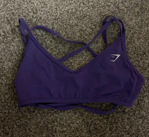 Gymshark sports Bra thumbnail 1