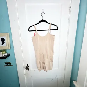 SPANX OnCore Open-Bust Mid Thigh Bodysuit Soft Nude NEW Size 1X Slimming Shaping thumbnail 11