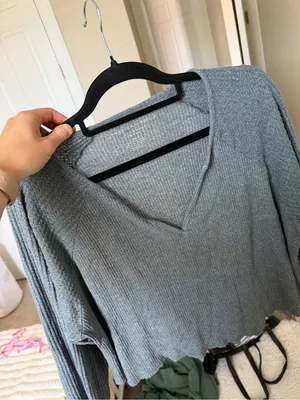 American Eagle Outfitters Gray V‑Neck Ribbed Knit Sweater thumbnail 5