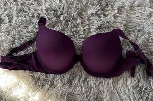 Victoria Secret Bra thumbnail 1