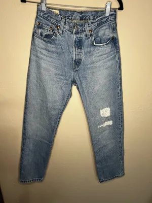 Levis 501’s Premium‎ Cropped High Rise Straight Leg Button Fly Luxor Denim Jeans thumbnail 2