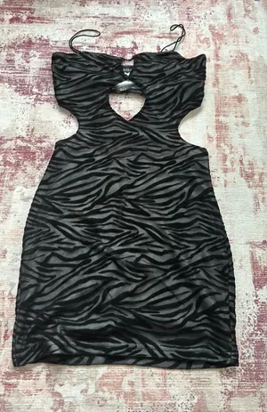 Shein zebra black mini dress thumbnail 1