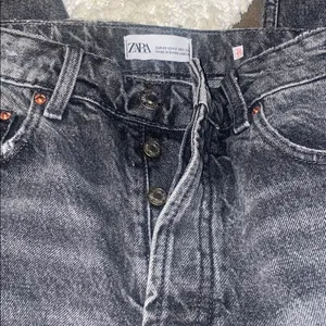 Zara Mist cropped Jean nwot‎ thumbnail 3