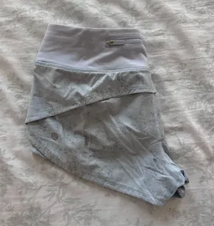Lululemon Shorts thumbnail 2