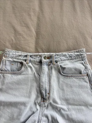 Zara Light Wash Frayed Denim Shorts thumbnail 5