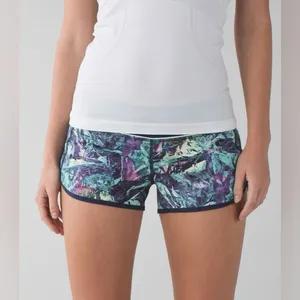 Lululemon Run: Speed Short Stretch Iridescent Multi / Deep Navy Women’s Size 6 thumbnail 8