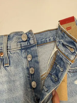 *NEW* Levis' 501® Original Fit High-rise Women's Shorts thumbnail 5