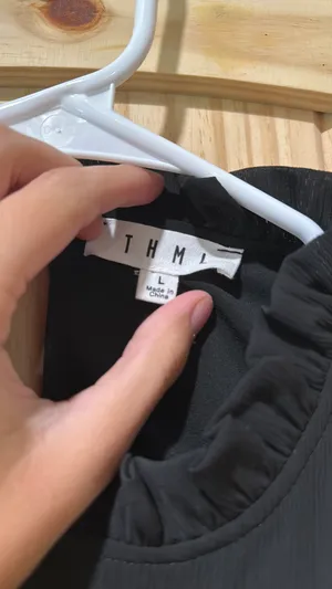 Black and silver T thumbnail 2