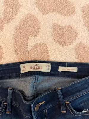 Hollister Jeans Ripped thumbnail 5