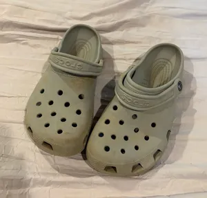Grey Crocs thumbnail 1