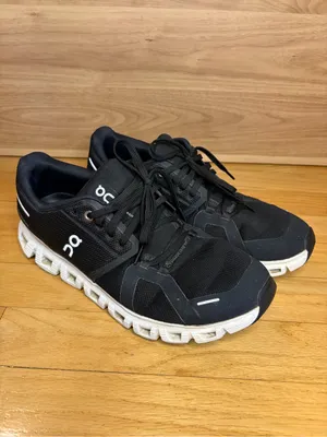 On Cloud 6 Women's Black Sneakers - Size 10 thumbnail 2