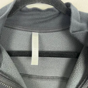 Fabletics Womens Cropped 1/4 Zip Pullover‎ Black Sweatshirt LS2149972-0001 Sz M thumbnail 2