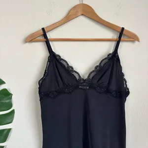 Vintage Gillian & O’Malley Black Camisole thumbnail 4