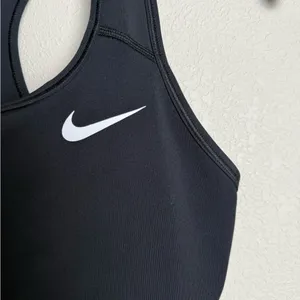 Nike Women Size Large Basic Black Sports‎ Bra thumbnail 2