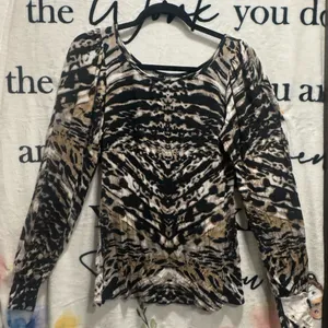 Karen Kane Animal Print Stretch Jersey Wrap Top Size L thumbnail 3