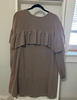 Brown dress Size M thumbnail 1