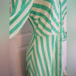 Women’s striped maxi shirt dress in green in size XS pit to pit 17” thumbnail 12